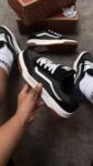 Tenis Chunky Vans Hylane Negros / Gris Unisex